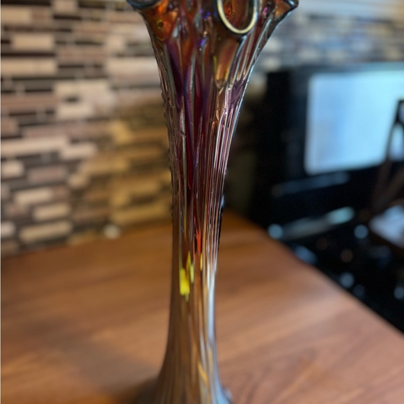 Vintage Amethyst Carnival Glass Fluted Vase - Picture 3 of 9